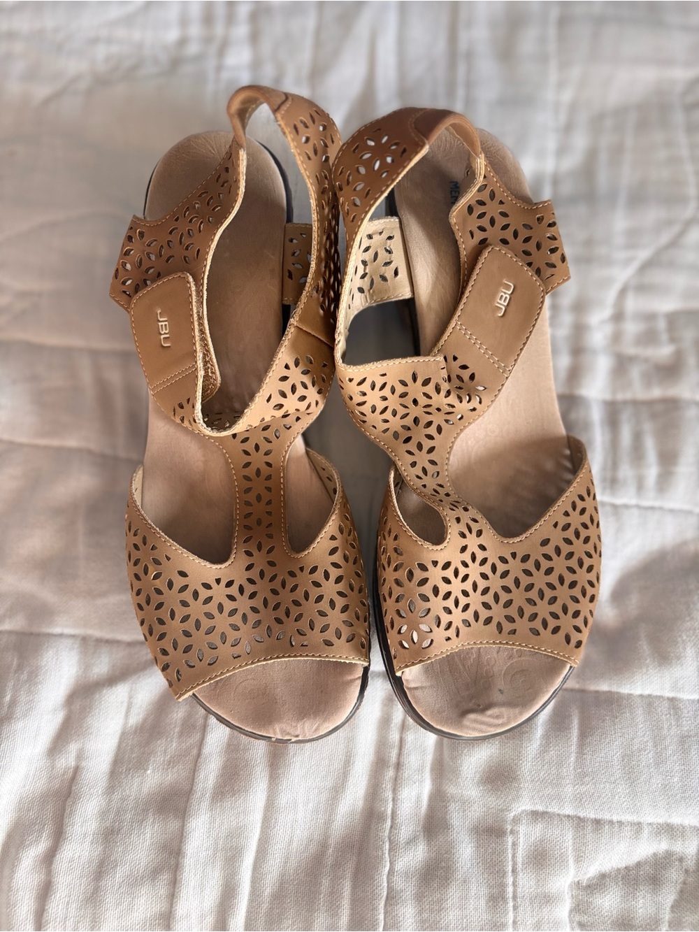 JBU Women's Beige Cutout Wedge Sandals
